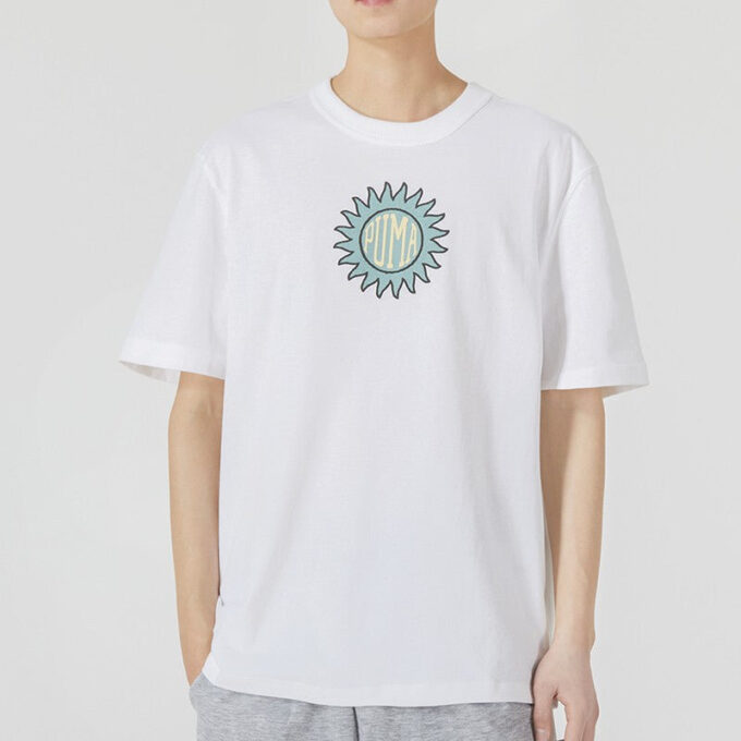 Downtown Graphic T-shirt Roligt Tryck Rund Hals Kortärmad Vit