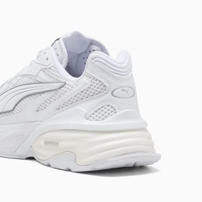Fade Sneakers