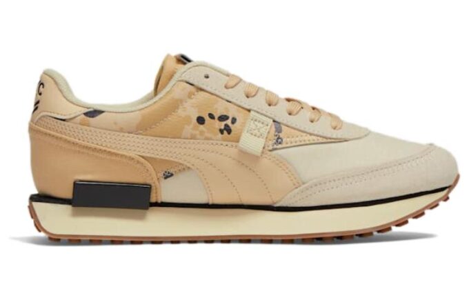 Framtida ryttare ”Camo Flaggskepp – Tapioca”