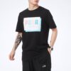 Grafiskt tryckt t-shirt med normal passform ”Svart”