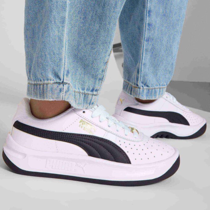 GV Special stora barnsneakers