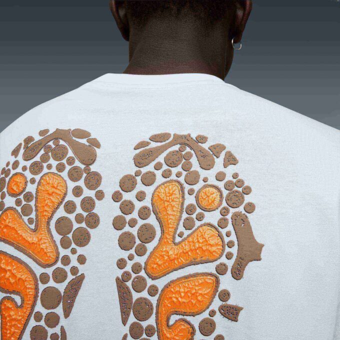 LaFrancé Heem Grafisk T-shirt med stort tryck LaFrancé Heem Grafisk T-shirt med stort tryck