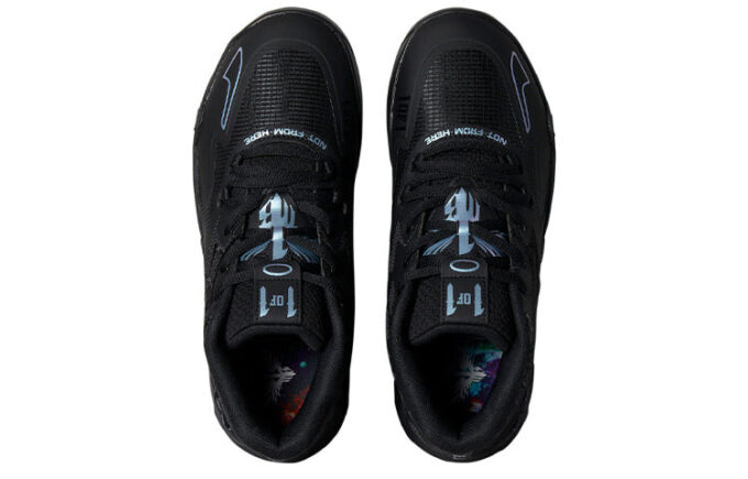 MB.01 LaMelo Ball ”Iridescent Dreams”
