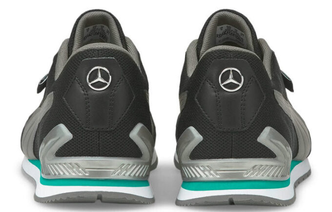 Mercedes F1 ”Svart Grå Vit”
