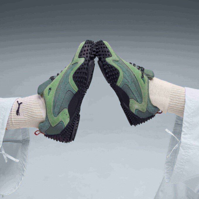 Mostro XC Sneakers