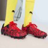 PUMA x CHRISTIAN PULISIC TACTO II fotbollsskor för barn, fast/konstgjord mark PUMA x CHRISTIAN PULISIC TACTO II fotbollsskor för barn, fast/konstgjord mark
