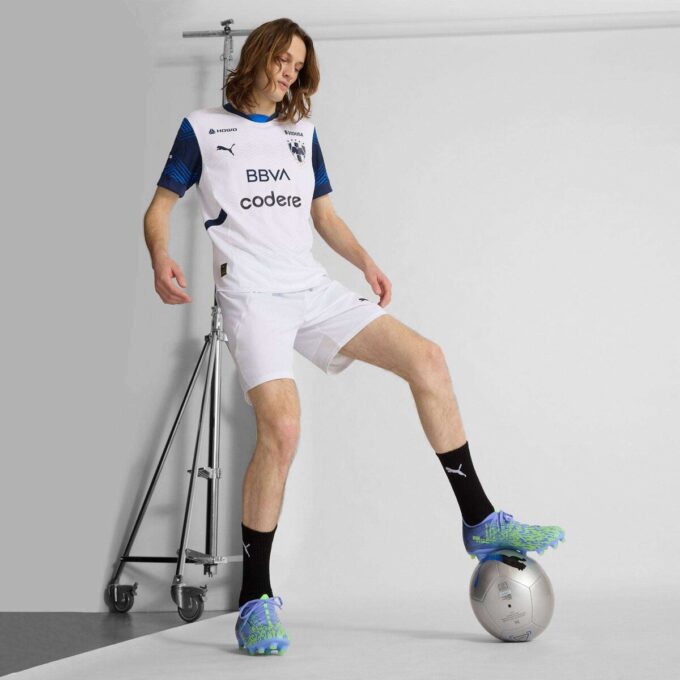 PUMA x CHRISTIAN PULISIC ULTRA 5 MATCH Chasing the Dream Fotbollsskor för fast mark/konstgjord mark för män PUMA x CHRISTIAN PULISIC ULTRA 5 MATCH Chasing the Dream Fotbollsskor för fast mark/konstgjord mark för män