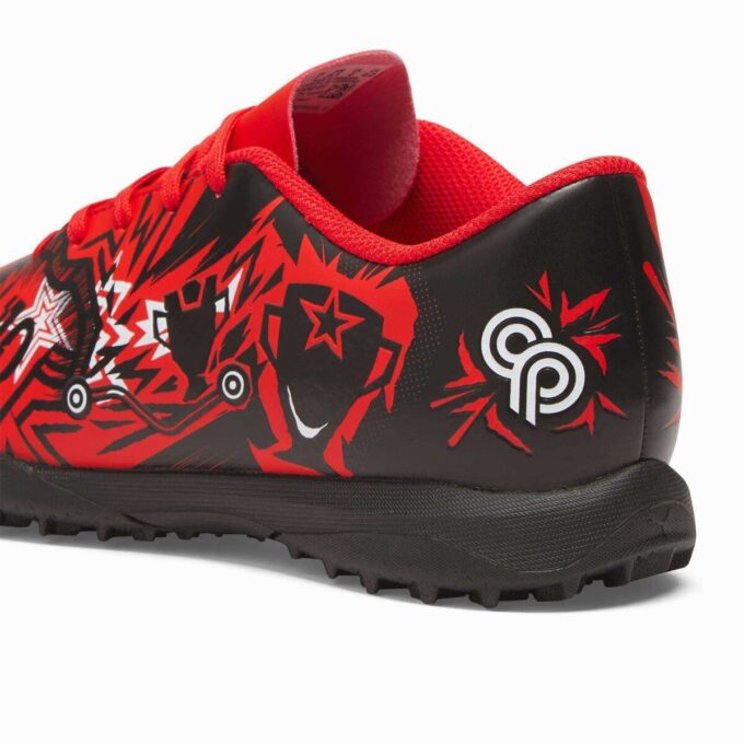 PUMA x CHRISTIAN PULISIC ULTRA PLAY Turf Trainer fotbollsskor för barn PUMA x CHRISTIAN PULISIC ULTRA PLAY Turf Trainer fotbollsskor för barn