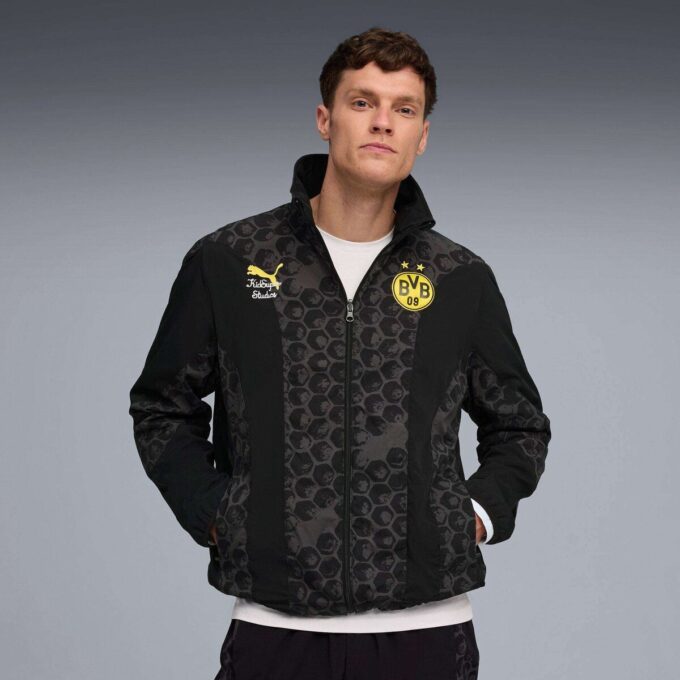 PUMA x KIDSUPER Borussia Dortmund Herr Vändbar Fotbollsvindjacka PUMA x KIDSUPER Borussia Dortmund Herr Vändbar Fotbollsvindjacka
