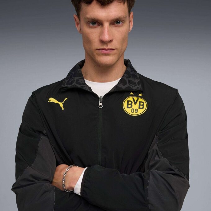 PUMA x KIDSUPER Borussia Dortmund Herr Vändbar Fotbollsvindjacka PUMA x KIDSUPER Borussia Dortmund Herr Vändbar Fotbollsvindjacka