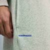 PUMA x MADHAPPY Fleece Träningsbyxor med raka ben PUMA x MADHAPPY Fleece Träningsbyxor med raka ben