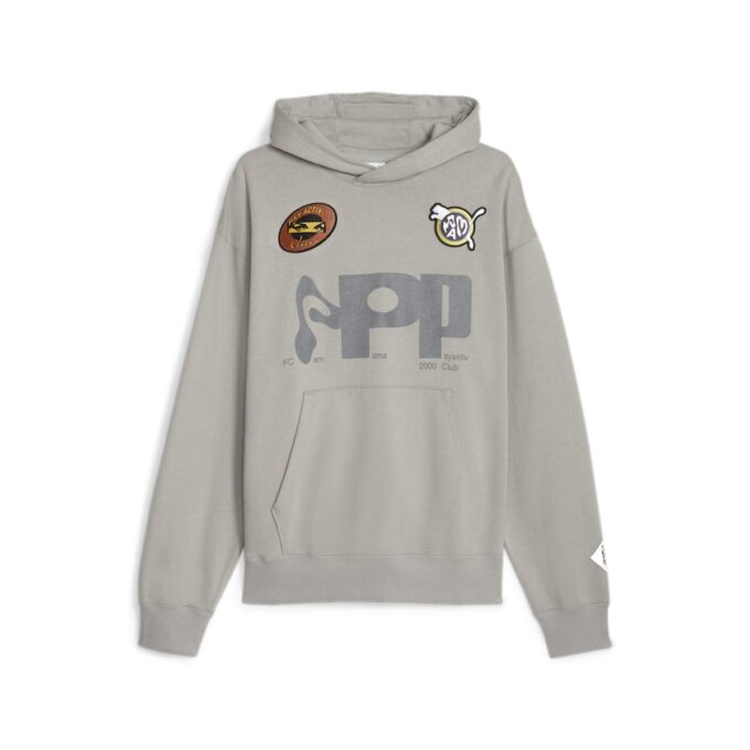 PUMA x PERKS AND MINI Graphic Hoodie ”Betonggrå”
