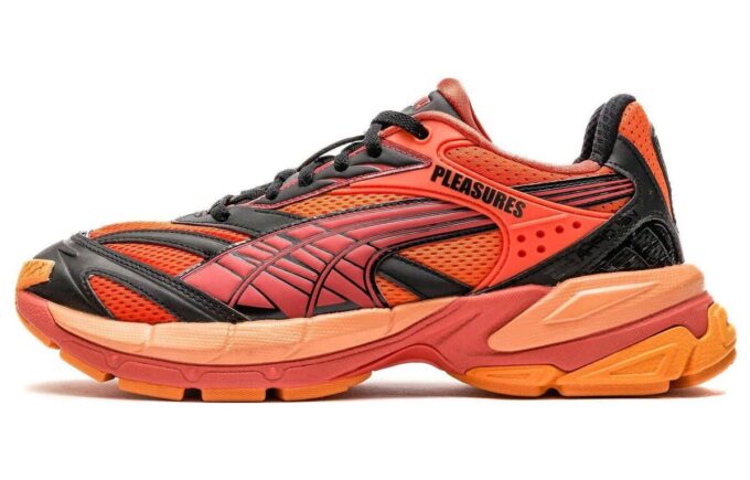 PUMA x PLEASURES Velophasis LAYERS ”Cayennepeppar Astro Röd”