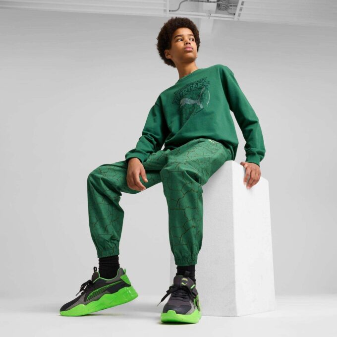 PUMA x TMNT stora barnbyxor i vävd cargo PUMA x TMNT stora barnbyxor i vävd cargo