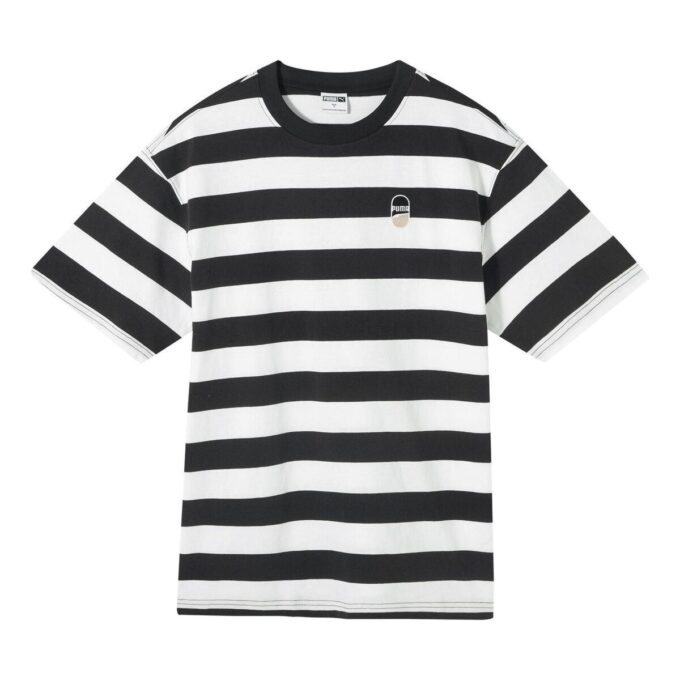 Randig t-shirt i centrum ”Svartvit”