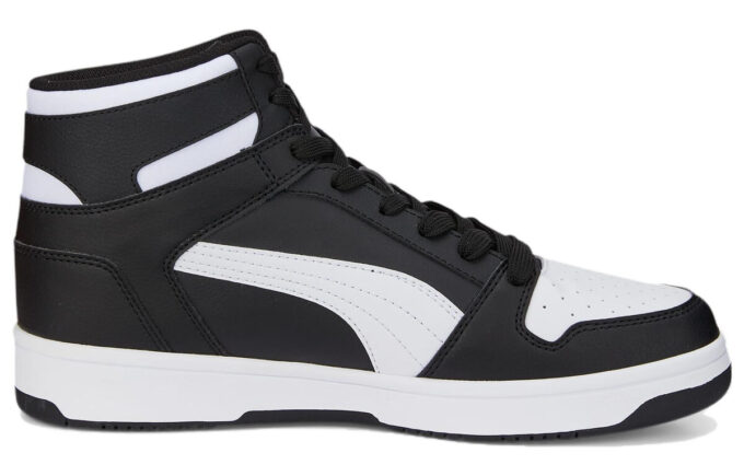 Rebound Layup Höga Sneakers ”Svart Vita”