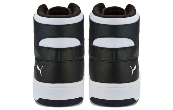 Rebound Layup Höga Sneakers ”Svart Vita”