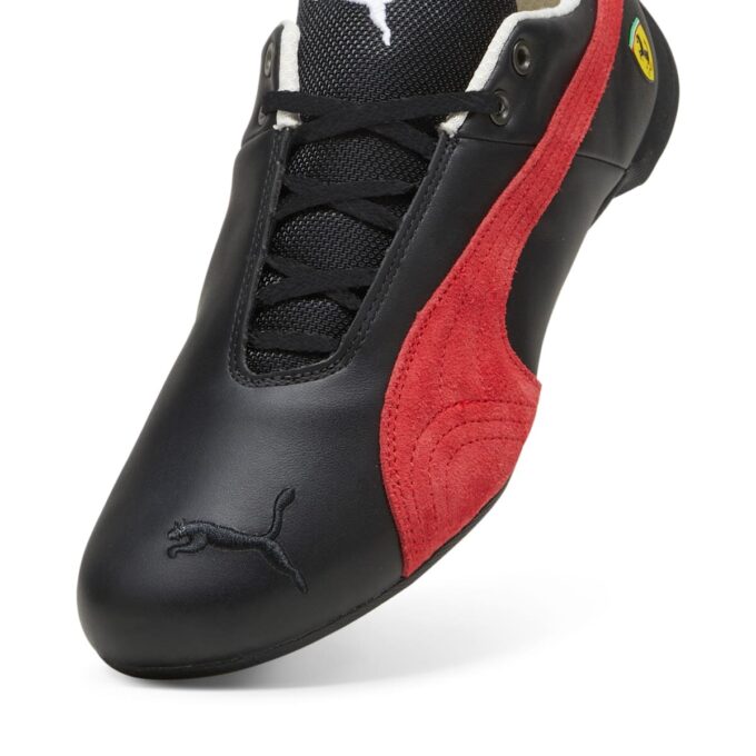 Scuderia Ferrari Future Cat ”Black Rosso Corsa”