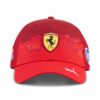 Scuderia Ferrari HP 20 år av röd truckerkeps Scuderia Ferrari HP 20 år av röd truckerkeps