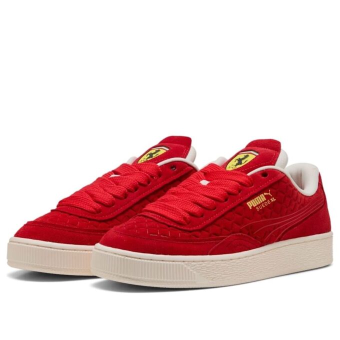 Scuderia Ferrari Suede XL ”Rosso Corsa”