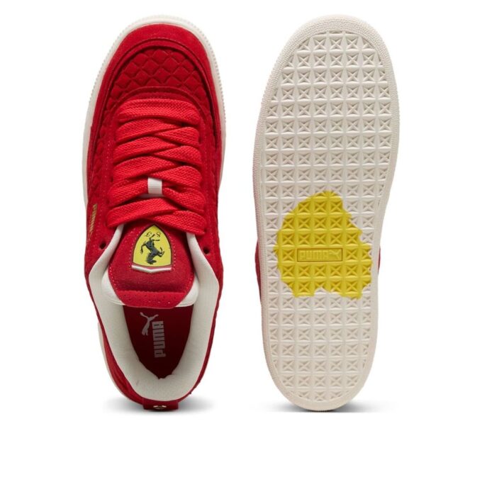 Scuderia Ferrari Suede XL ”Rosso Corsa”