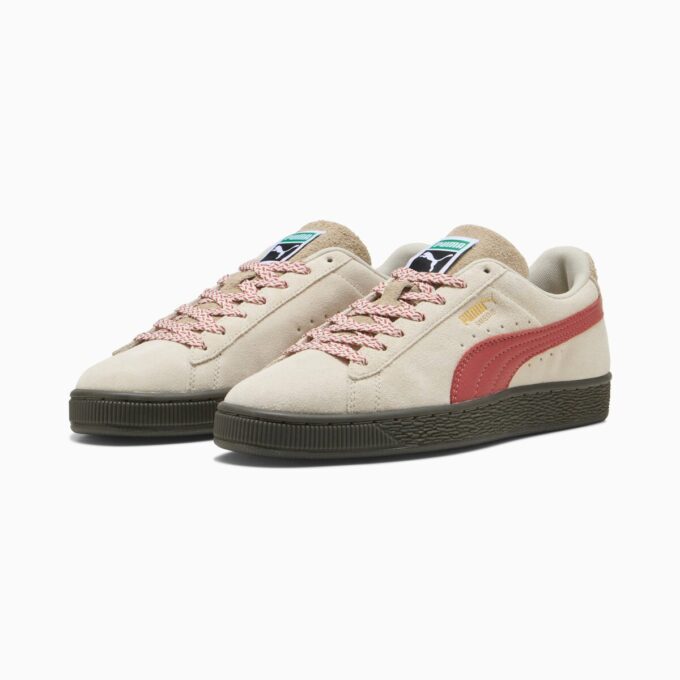 Sneakers i mocka med fuzzymönster Sneakers i mocka med fuzzymönster