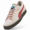 Sneakers i mocka med fuzzymönster Sneakers i mocka med fuzzymönster
