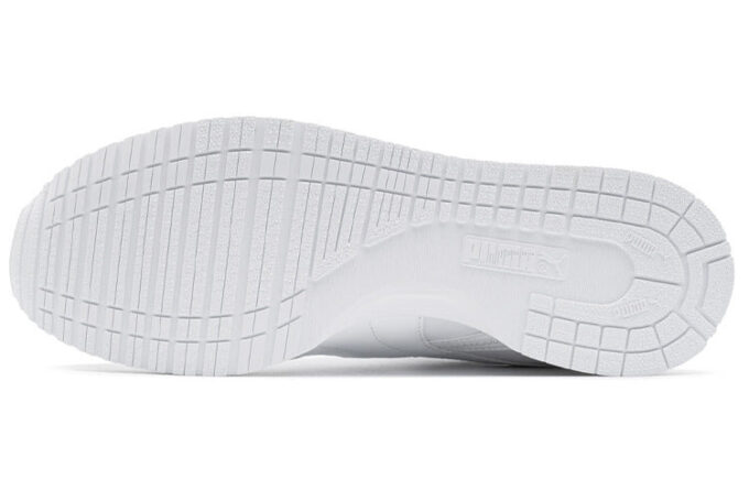 ST Runner ”Essential – Vit”