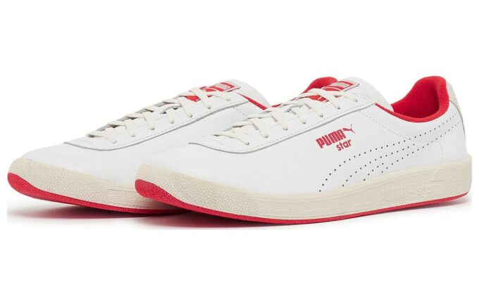 Stjärnjordgubbar och gräddvita sneakers ”Vitröd”