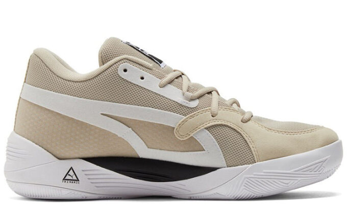 TRC Blaze Court ”Nimbus Cloud Black”
