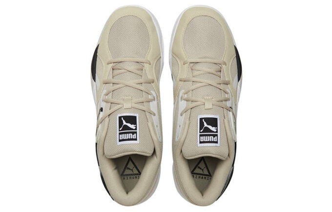 TRC Blaze Court ”Nimbus Cloud Black”