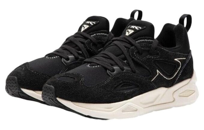 TRC Blaze Worn Out Sneakers ”Svartvit”