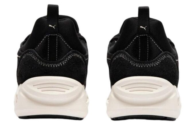 TRC Blaze Worn Out Sneakers ”Svartvit”