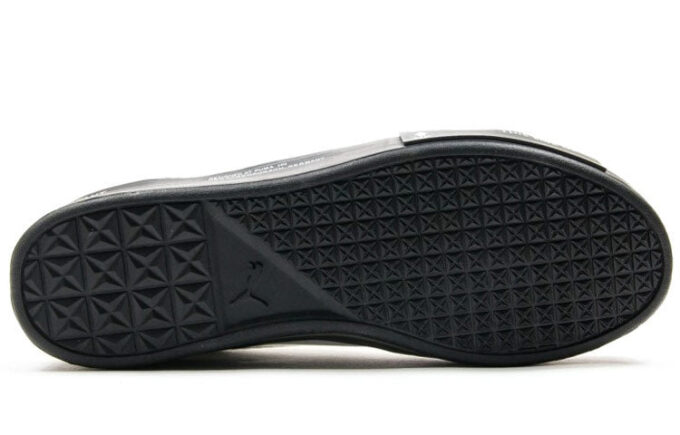 UEG x Court Play Slip-On ”Gravity Resistance – Vita”