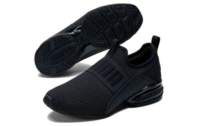 (WMNS) Axelion Slip-On ”Trippel Svart”