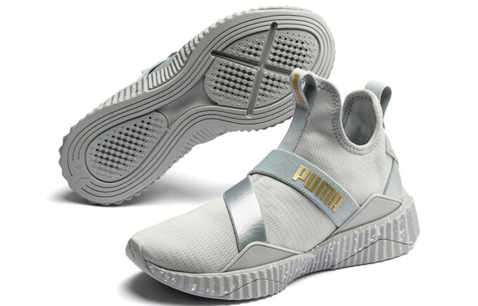 (WMNS) Defy Mid Metal ”High Rise Silver”