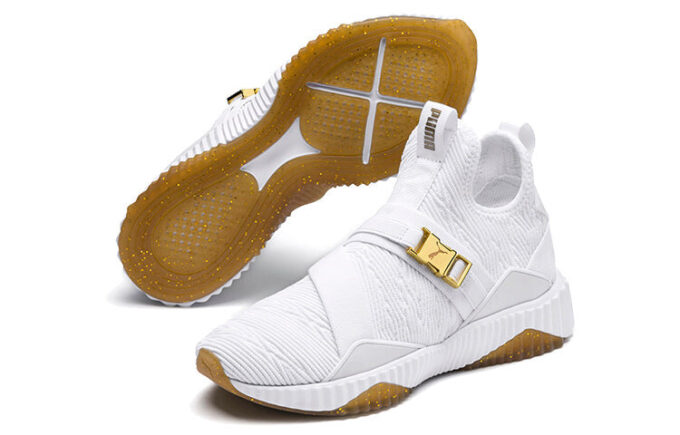 (WMNS) Defy Varsity Mid ”Vit Metallic Guld”