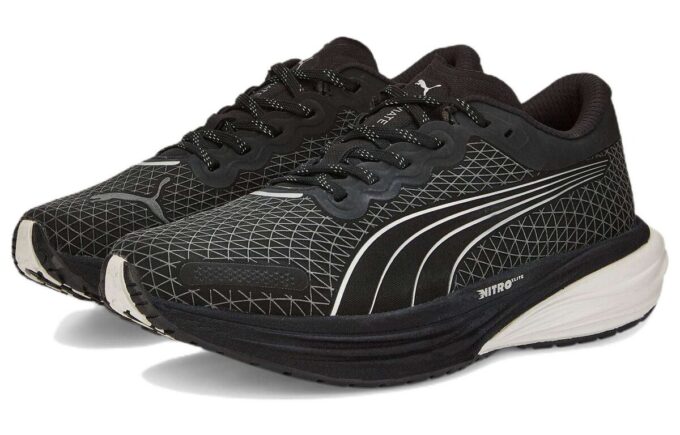 (WMNS) Deviate Nitro 2 WTR ”Svart Metallisk Silver”