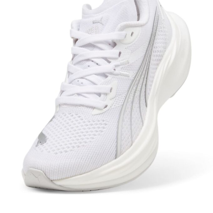 (WMNS) Deviate Nitro 3 ”Vit Grå Silver”