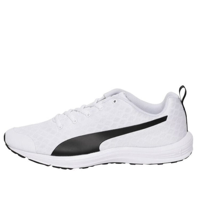 (WMNS) Evader Xt V2 ”Lättviktsstuds Vit”