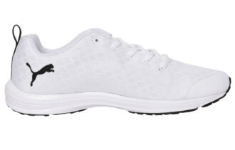 (WMNS) Evader Xt V2 ”Lättviktsstuds Vit”