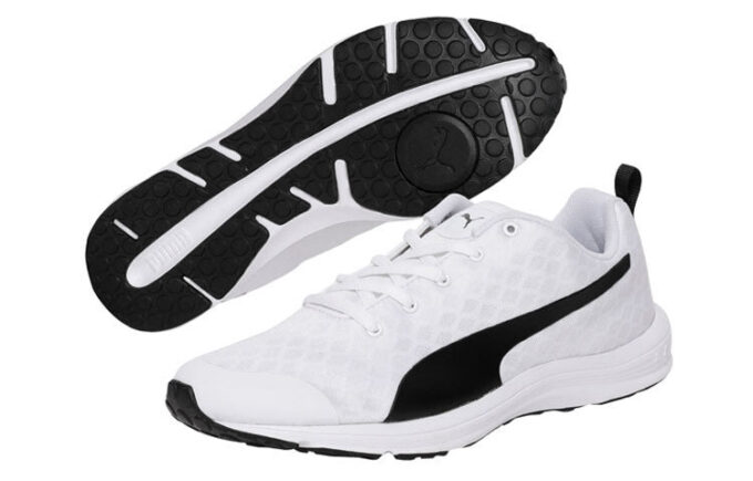 (WMNS) Evader Xt V2 ”Lättviktsstuds Vit”