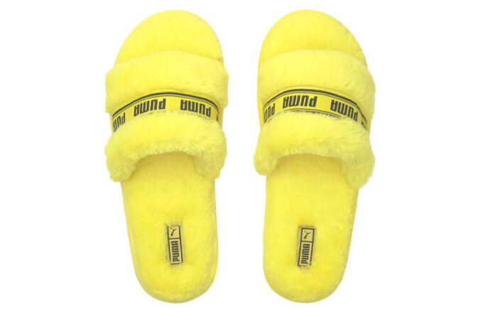 (WMNS) Fluff Slides ”Fluo Yellow”