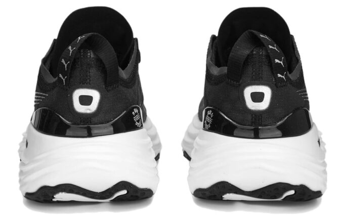 (WMNS) ForeverRun Nitro ”Svartvit”