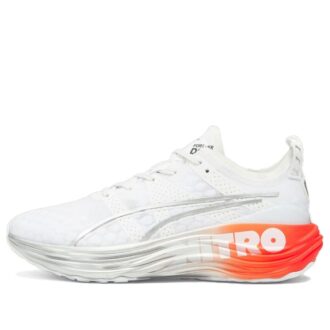 (WMNS) ForeverRun Nitro ”Vit körsbärstomat”