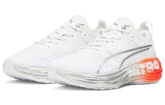 (WMNS) ForeverRun Nitro ”Vit körsbärstomat”