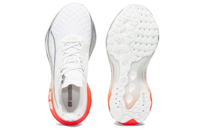 (WMNS) ForeverRun Nitro ”Vit körsbärstomat”