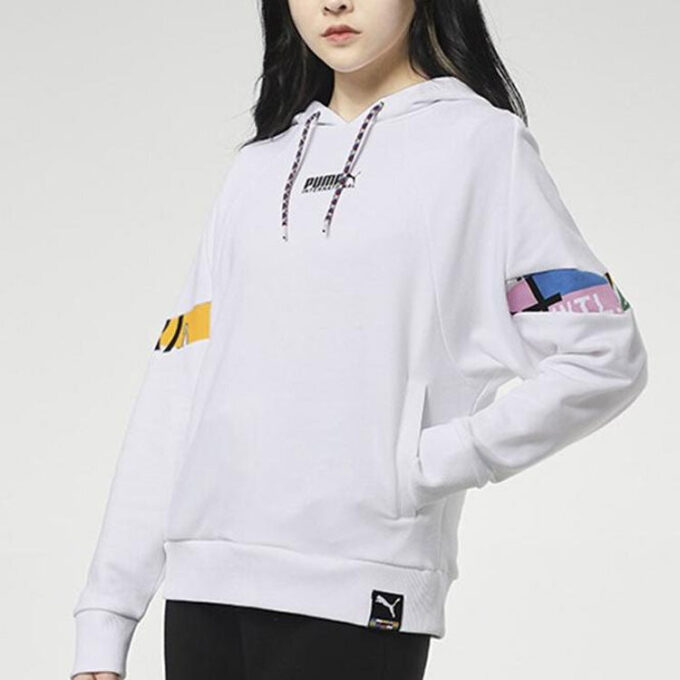 (WMNS) Internationell Hoodie ”Vit Svart”