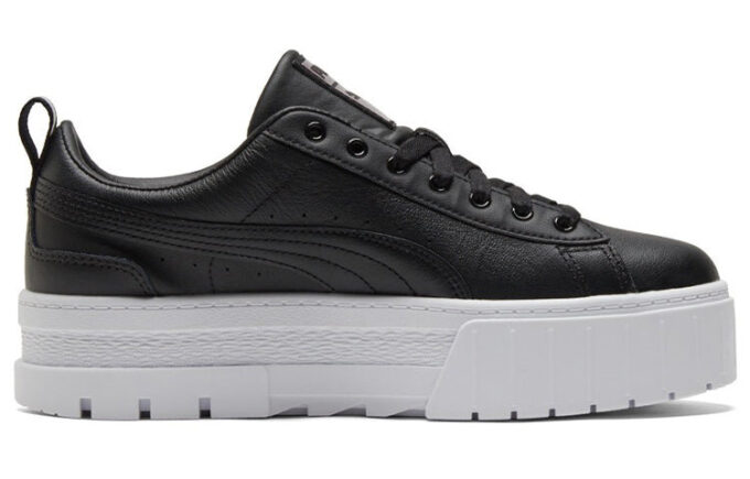 (WMNS) Mayze Lth Skimrande Sneakers Svarta/Vita