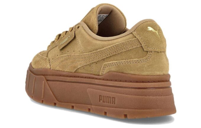 (WMNS) Mayze Stack Suede ”Brunt Guld”